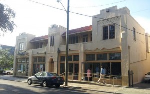 The proposed location of Pizza Domenica in the 4900 block of Magazine, next to the Vitamin Shoppe. (Robert Morris, UptownMessenger.com)