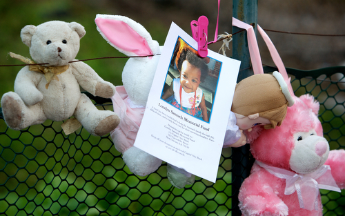 A memorial for Londyn Samuels.(Sabree Hill, UptownMessenger.com)