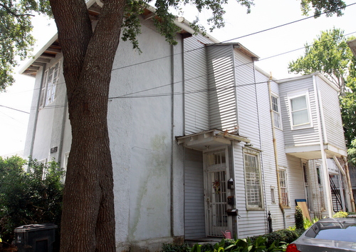 1202 Marengo Street. (Robert Morris, UptownMessenger.com)