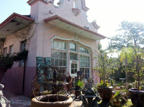 The former fountain store at 7901 St. Charles Avenue. (Robert Morris, UptownMessenger.com)