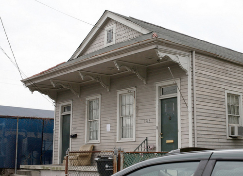 The house at 5514-16 Tchoupitoulas was one of three that Uptown Car Wash sought to demolish last week. (photographed in 2012 by Preservation Resource Center)