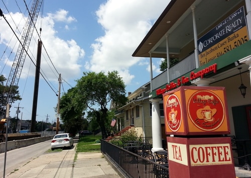 Village Coffee on Freret Street is closed and for lease. (Robert Morris, UptownMessenger.com)