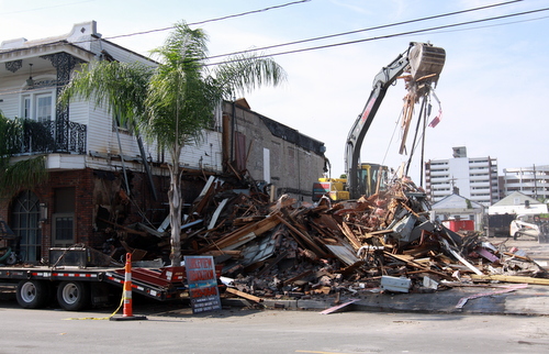 Scenes from the demolition of Frank's Steakhouse on Freret Street on Wednesday, Aug. 13, 2014. (Robert Morris, UptownMessenger.com)