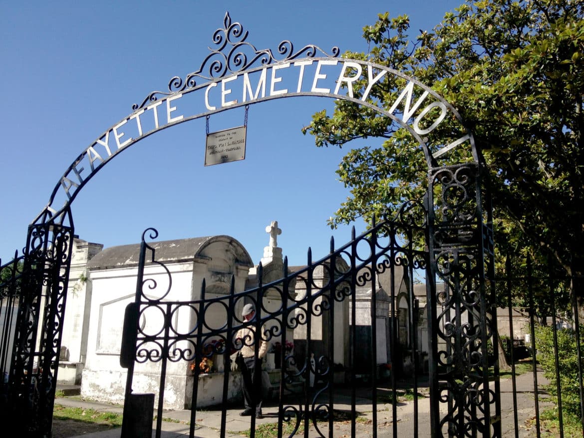 Recherche de bénévoles pour le nettoyage du cimetière Lafayette